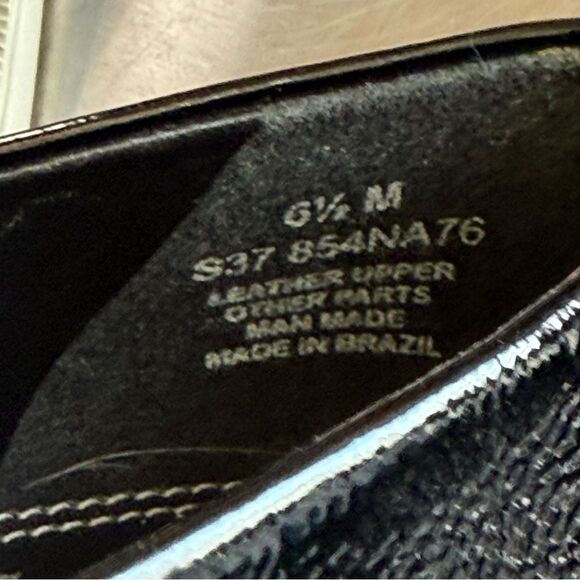 Naturalizer Mia Black Genuine Patent Leather Loafer Slip on Women's size 6.5 - Picture 8 of 14